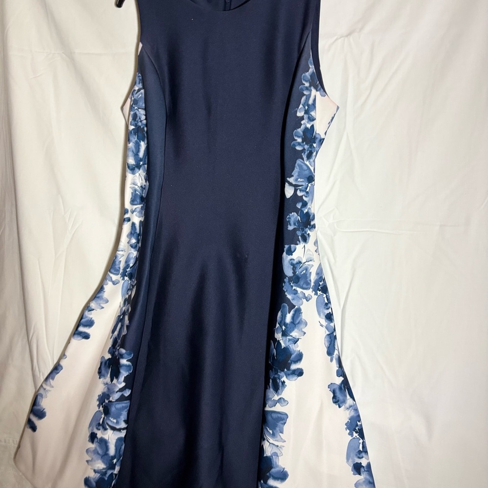 DKNY Navy and Blue Floral Midi Dress. Quality Dress from Dillards. Worn twice
